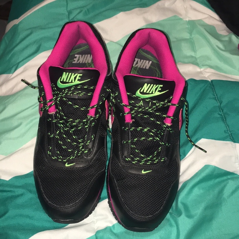 An Size 11 But They Fit Like An Size 9.5 - image 1